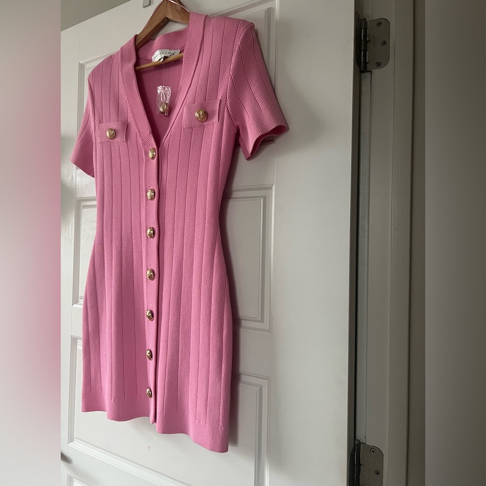 NWT Anthropologie- ENDLESS ROSE Shank Button V Neckline Knit Mini Dress. Size M. - Picture 5 of 15